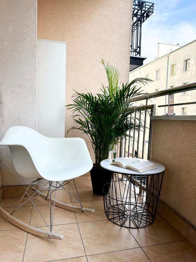 Charming Apartment In The City Center วอร์ซอ ภายนอก รูปภาพ