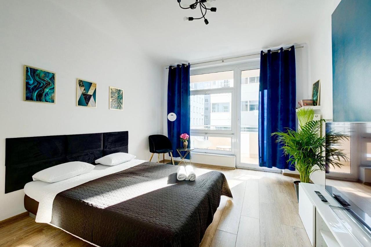 Charming Apartment In The City Center วอร์ซอ ภายนอก รูปภาพ